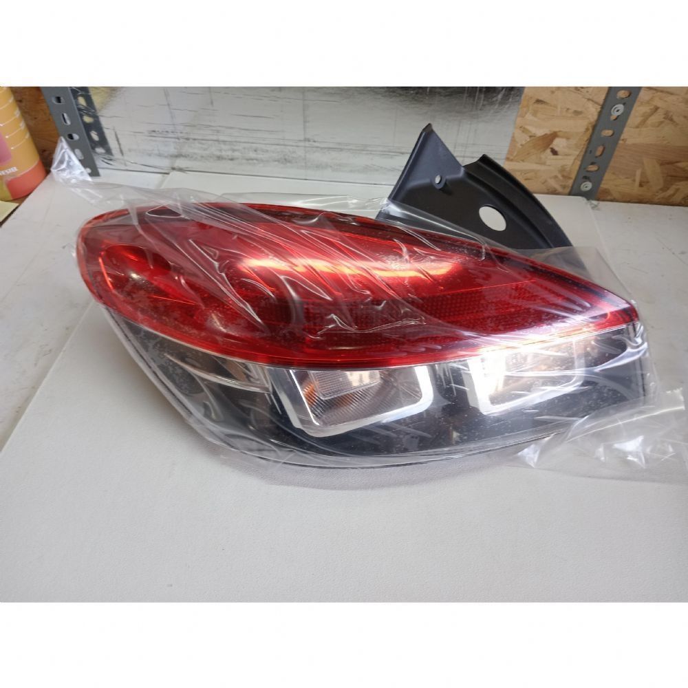 Renault | ARKA STOP LAMBASI SOL MEGANE III COUPE Renault orjinal | 265550008R | 