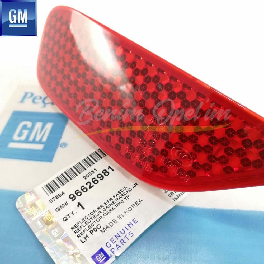 İç ve Dış Aydınlatma | Chevrolet Captica C100, C140 Sol Arka Tampon Reflektörü Kırmızı (Kedi Gözü) GM Orijinal 96626981 | 96626981 | 