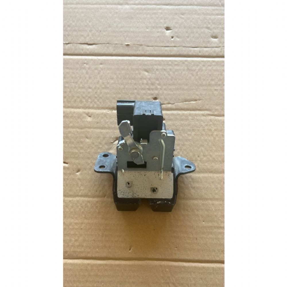 Hyundai | (Çıkma) Hyundai İ30 Bagaj Kilidi Orijinal 81230A6000 | 81230A6000C | 
