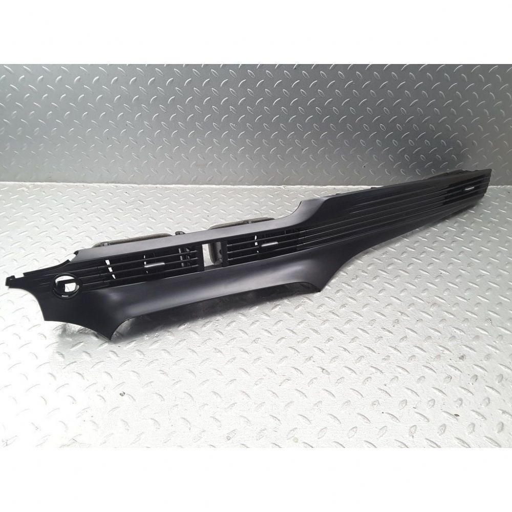 Hyundai | Hyundai İ20 Gösterge Paneli Orta Havalandırma Izgarası Orijinal 84795Q0100 | 84795Q0100 | 