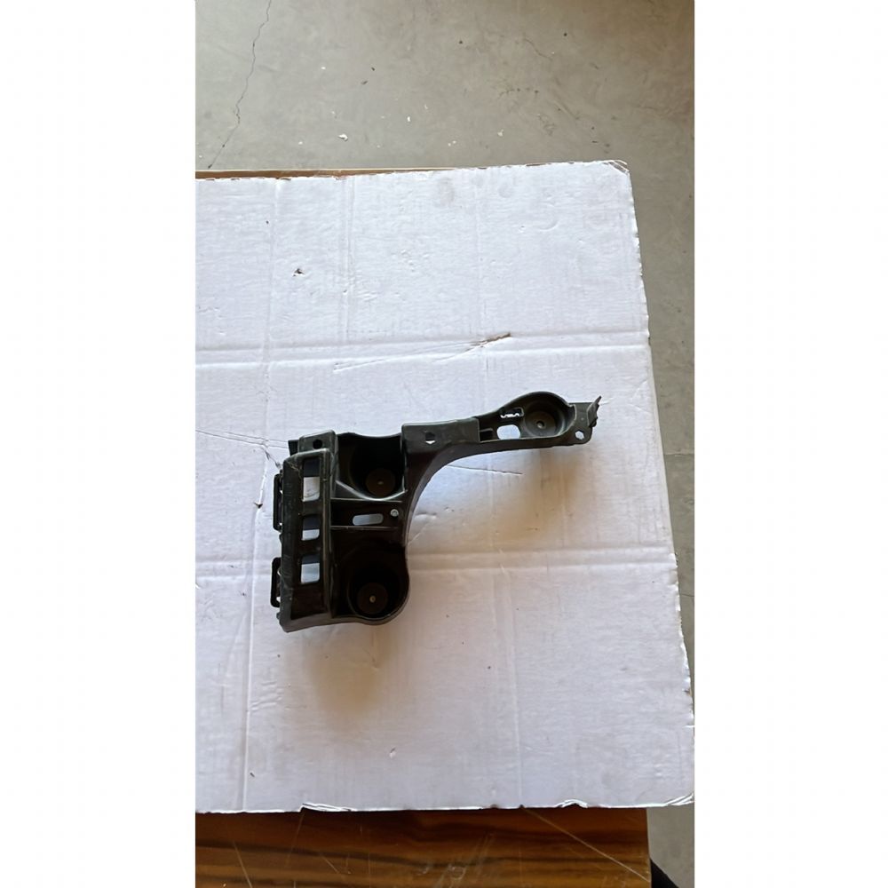 Çıkma) Opel Crossland X Sol Arka Tampon Braketi Orijinal 39097401