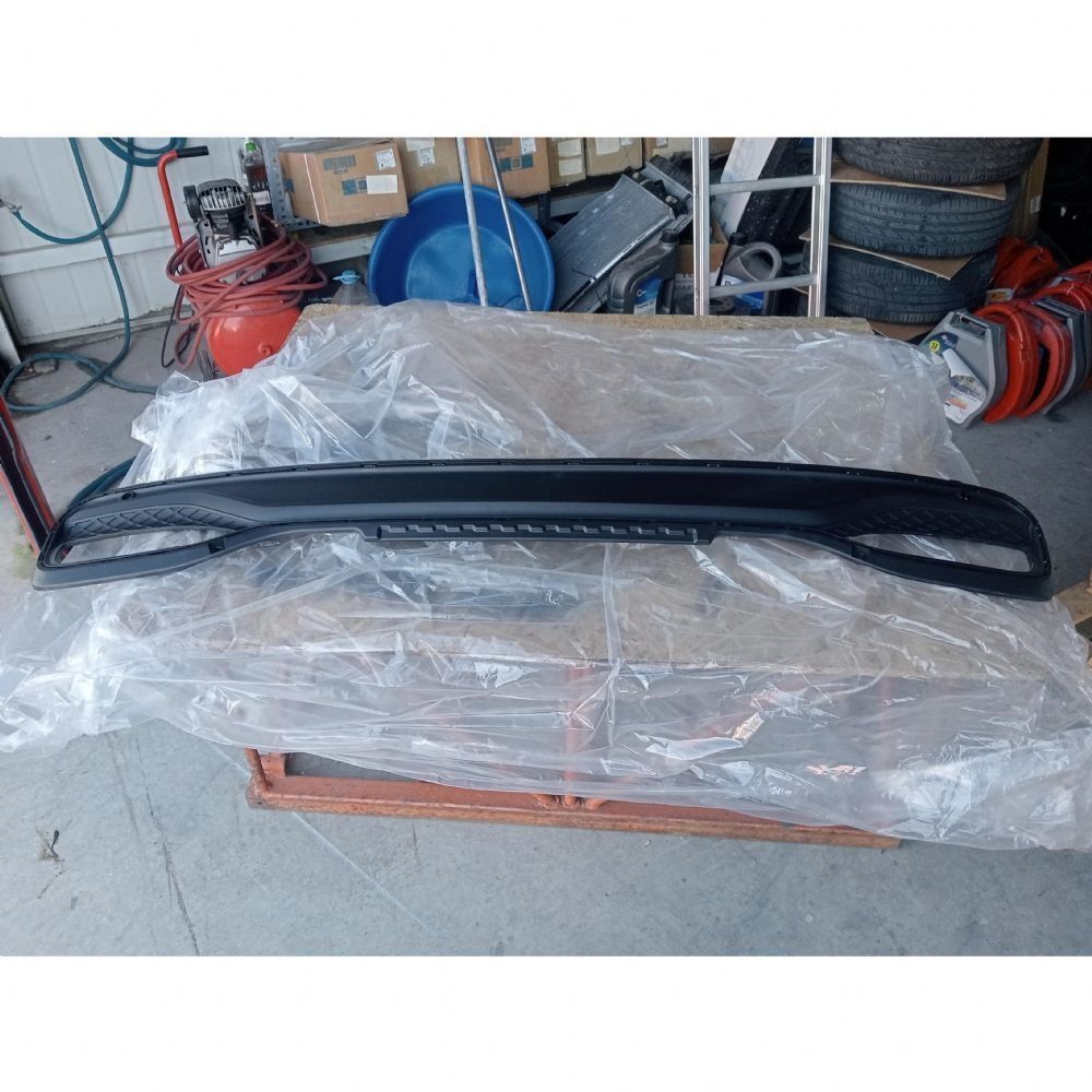 Hyundai | Makyajlı İ20 Arka Tampon Orta Izgarası Hyundai Orjinal | 86612-C8AD0 | 