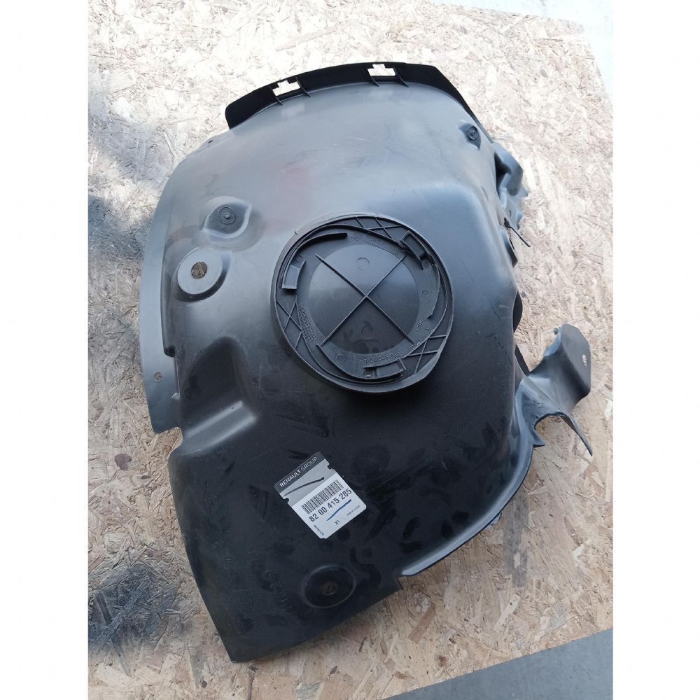 Renault | Megane 2 - II Ön Çamurluk Davlumbazı Sol Önün Önü RENAULT ORJİNAL | 8200415285 | 