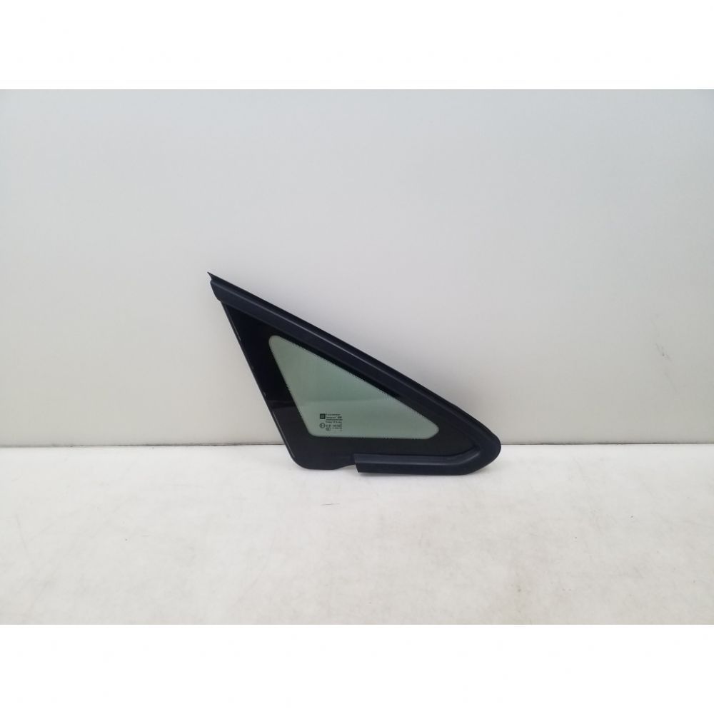 Opel Astra J (2010-2016) | OPEL ASTRA J SAĞ ÖN KELEBEK CAM AST-J siyah kromsuz | 13390013 | 