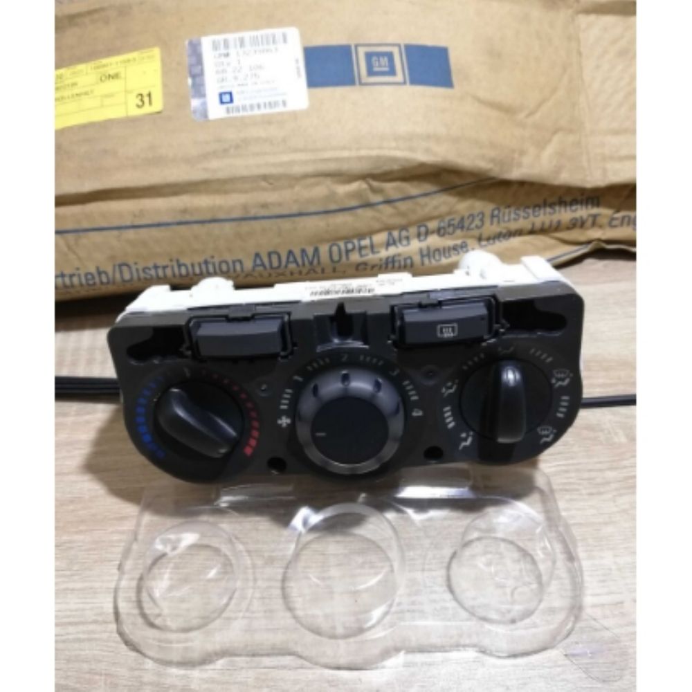 Yeni İhracat Ürünleri | Opel Corsa D Havalandırma Kontrol Paneli Klima Düğmesiz GM Orijinal 13239863 - 6822106 | 6822106 | 