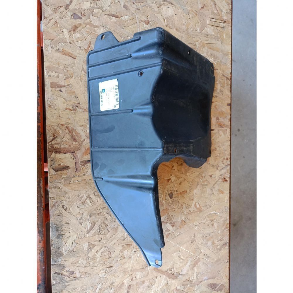 Opel Corsa D (2007-2014) | Opel Corsa D V Kayışı Alt Koruma Kapağı Gm Orjinal 13273493 | 212325 | 
